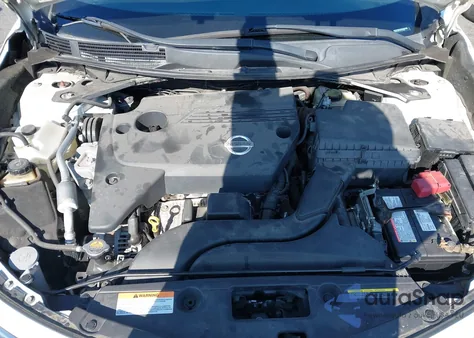 2015 Nissan Altima 2.5 S из США, поврежденный, VIN 1N4AL3APXFC479534